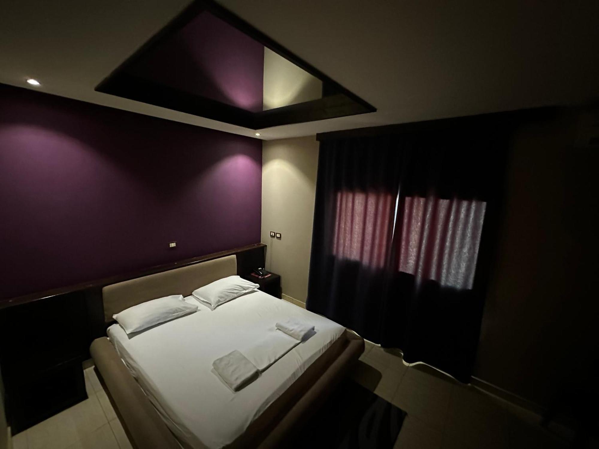 Hotel Epidami 3*